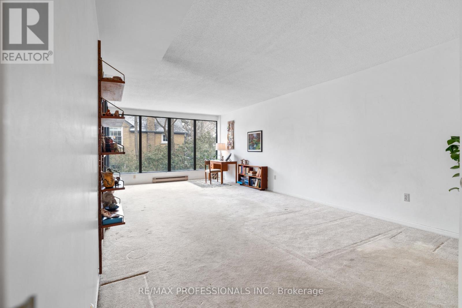 404 - 2545 Bloor Street W, Toronto, Ontario M6S 1S1 - Photo 18 - W12817222