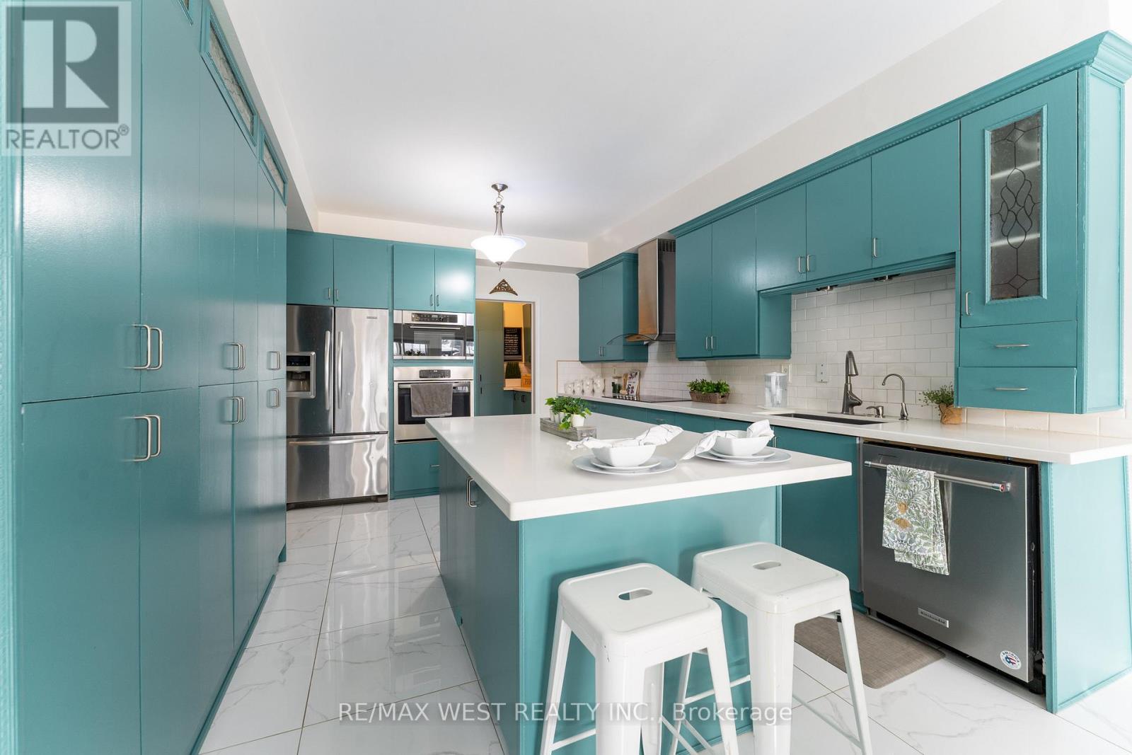 76 Yellow Avens Boulevard, Brampton, Ontario  L6R 0T3 - Photo 18 - W12817226