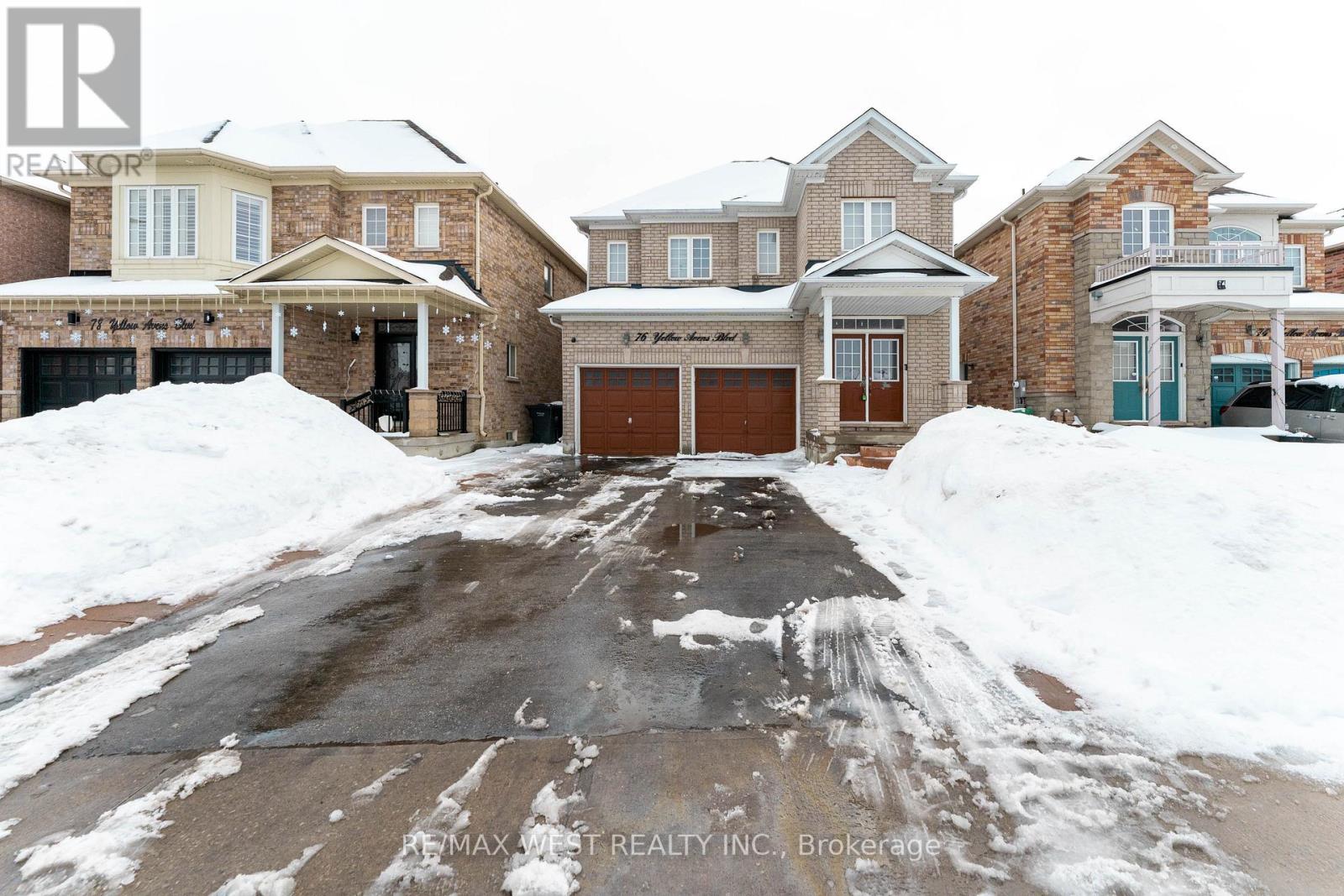 76 Yellow Avens Boulevard, Brampton, Ontario  L6R 0T3 - Photo 2 - W12817226