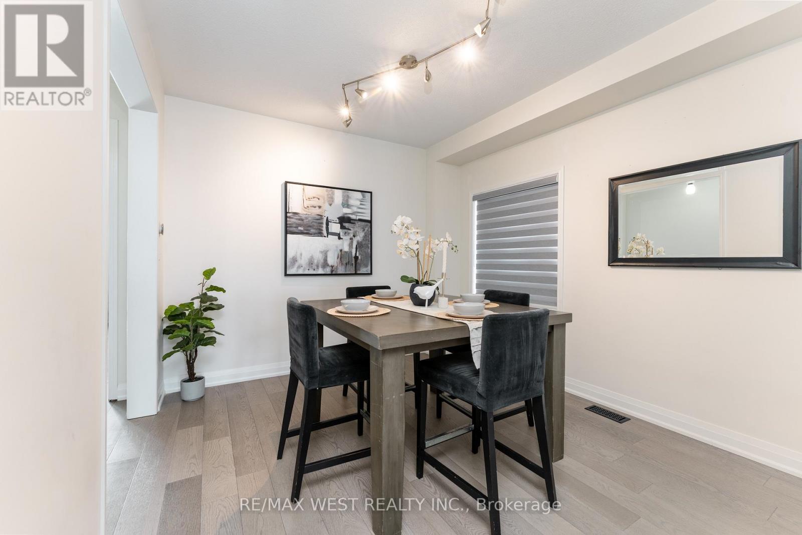 76 Yellow Avens Boulevard, Brampton, Ontario  L6R 0T3 - Photo 8 - W12817226