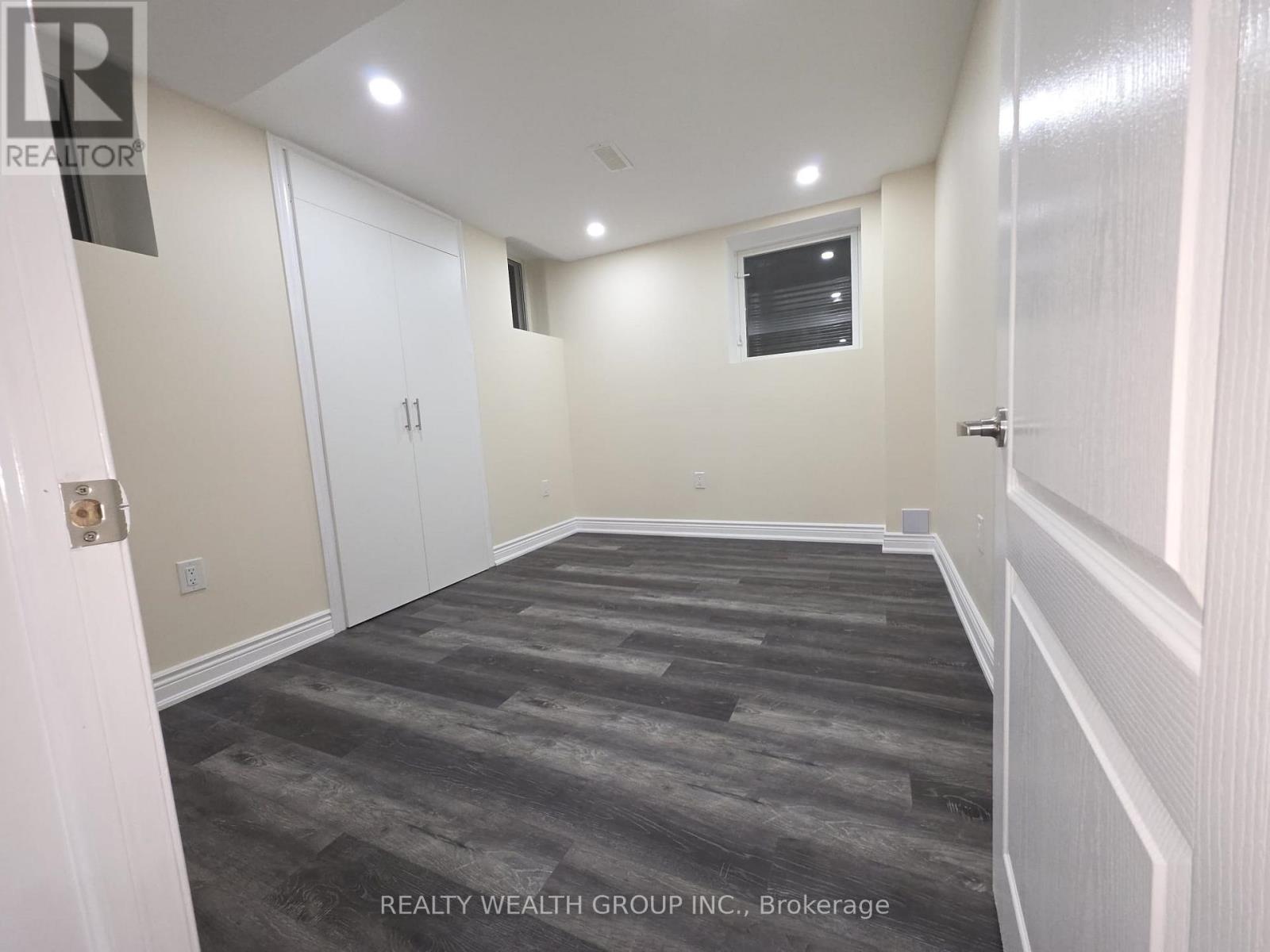 Bsmt - 7 Sinatra Street, Brampton, Ontario  L6R 0B3 - Photo 6 - W12817232