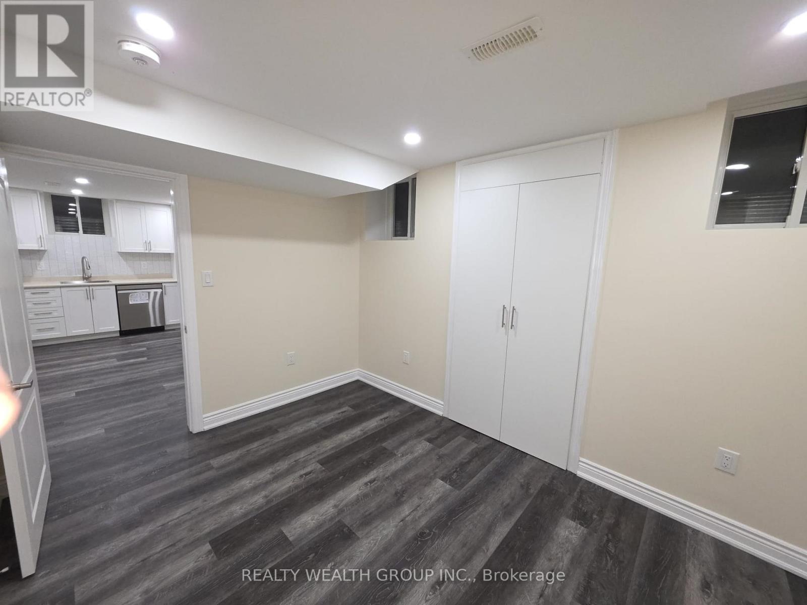 Bsmt - 7 Sinatra Street, Brampton, Ontario  L6R 0B3 - Photo 8 - W12817232