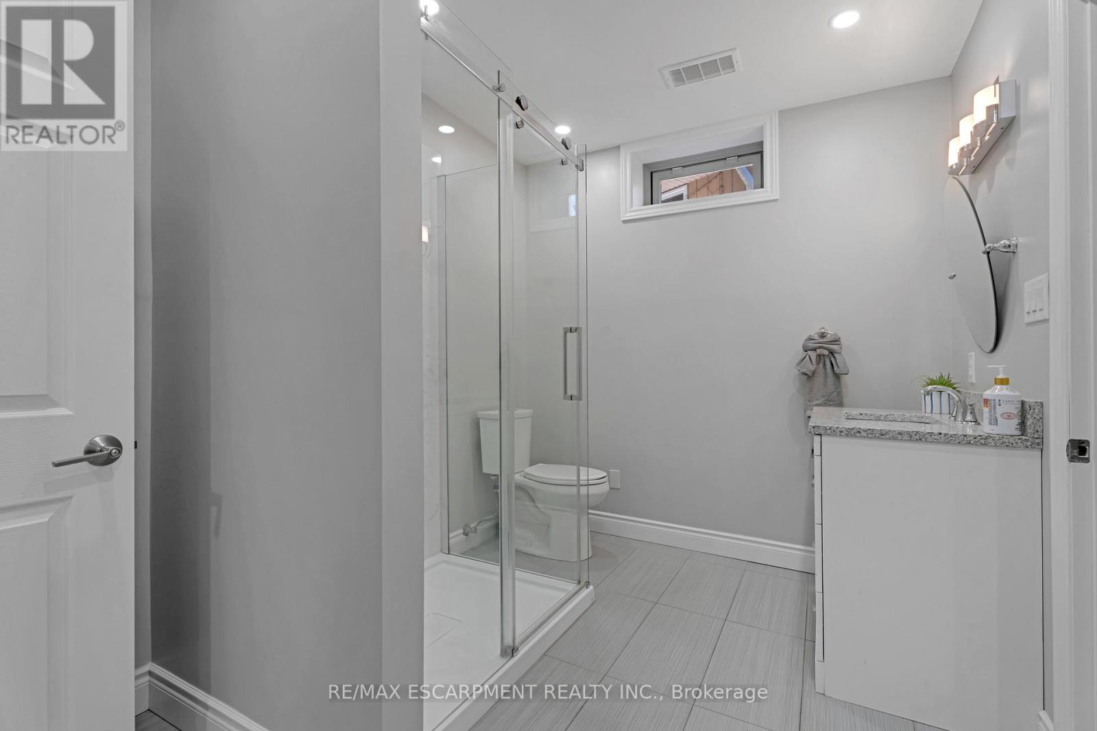 22 Shadeland Crescent, Hamilton, Ontario  L8G 4Y1 - Photo 40 - X12817190