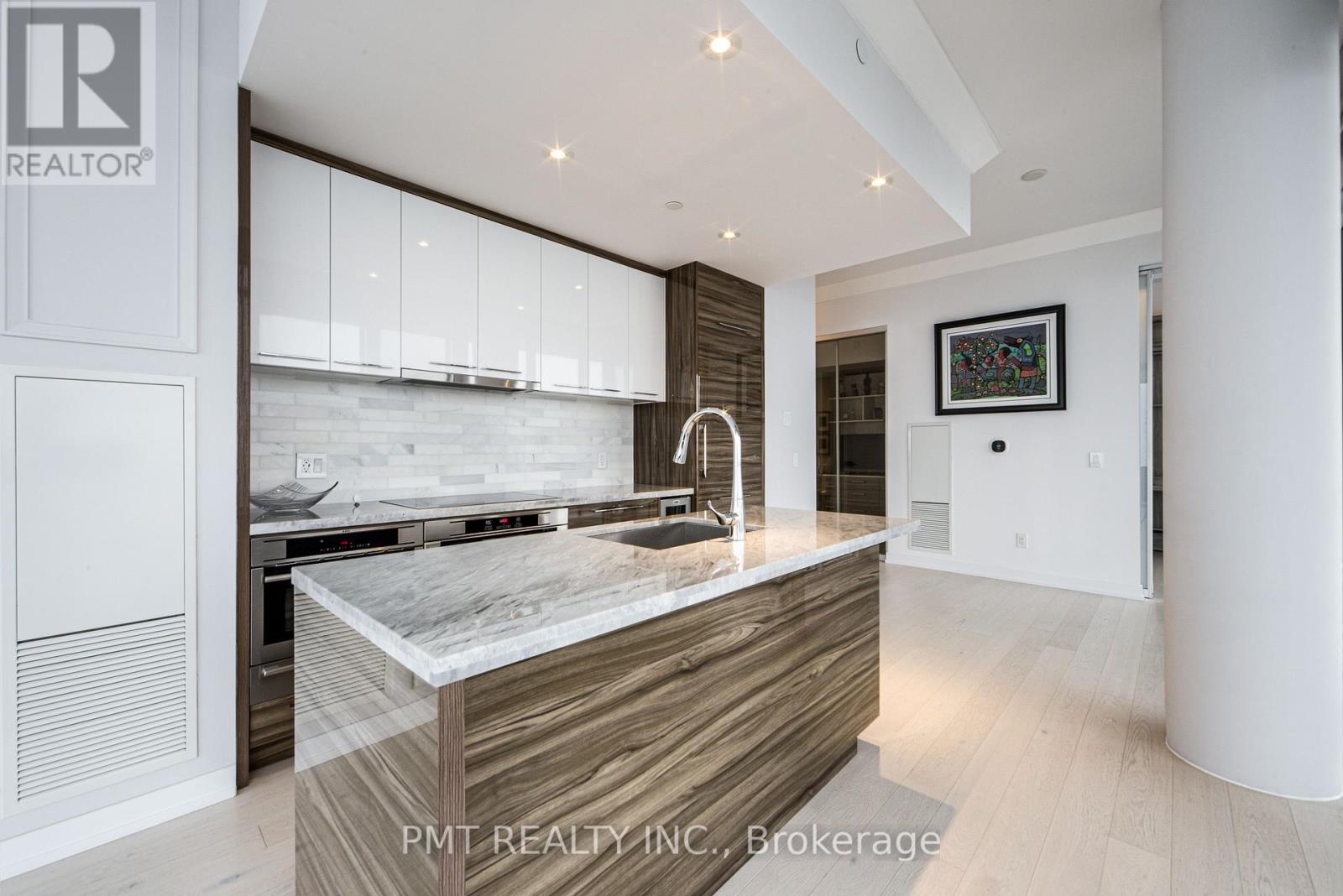 5102 - 488 University Avenue, Toronto, Ontario  M5G 0C1 - Photo 14 - C12732166