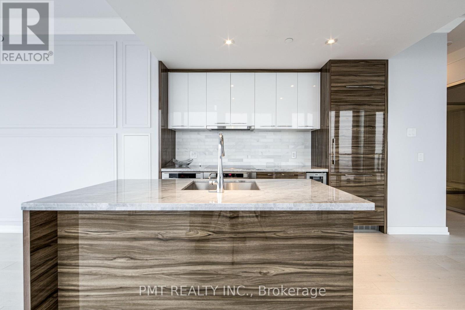 5102 - 488 University Avenue, Toronto, Ontario  M5G 0C1 - Photo 13 - C12732166