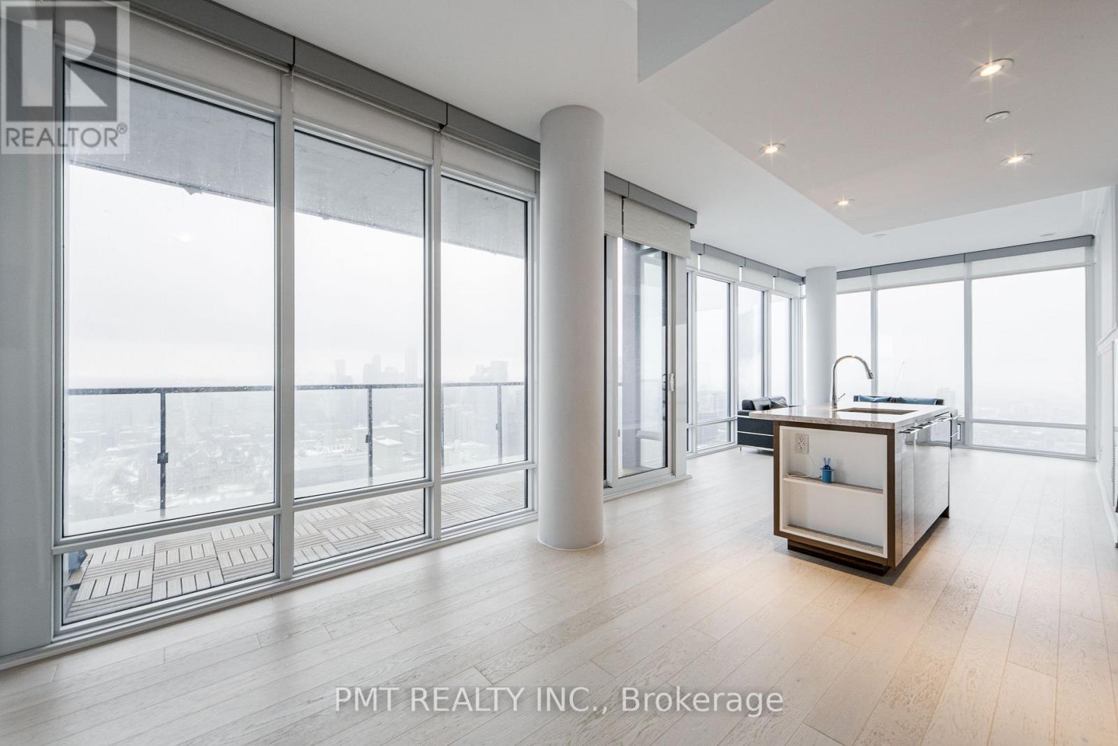 5102 - 488 University Avenue, Toronto, Ontario  M5G 0C1 - Photo 3 - C12732166