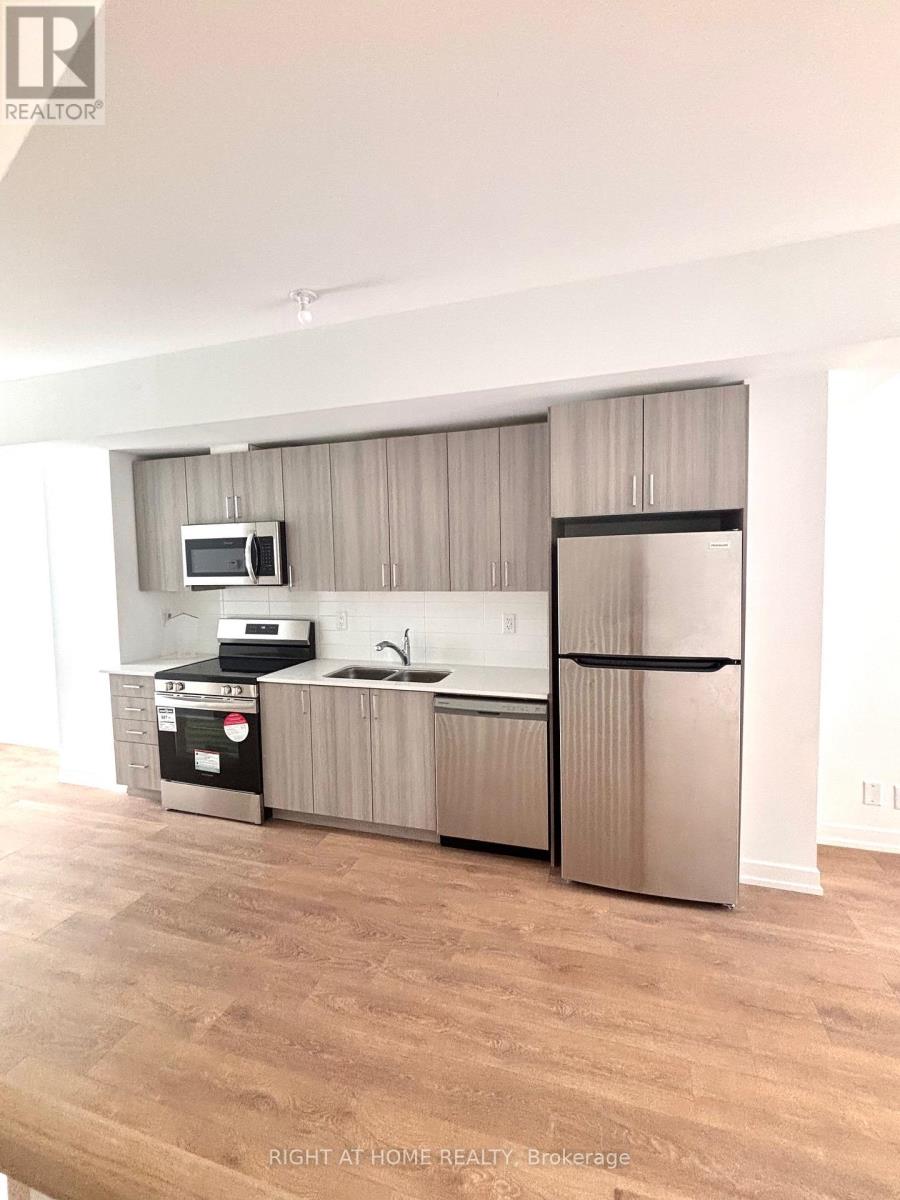 1 Case Ootes Drive, Toronto, Ontario  M4A 0A9 - Photo 2 - C12790948