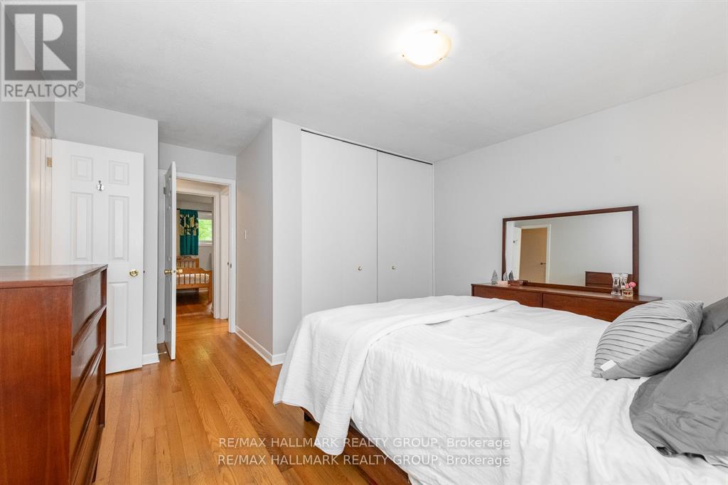 9 Newbury Avenue, Ottawa, Ontario  K2E 6K7 - Photo 16 - X12817296