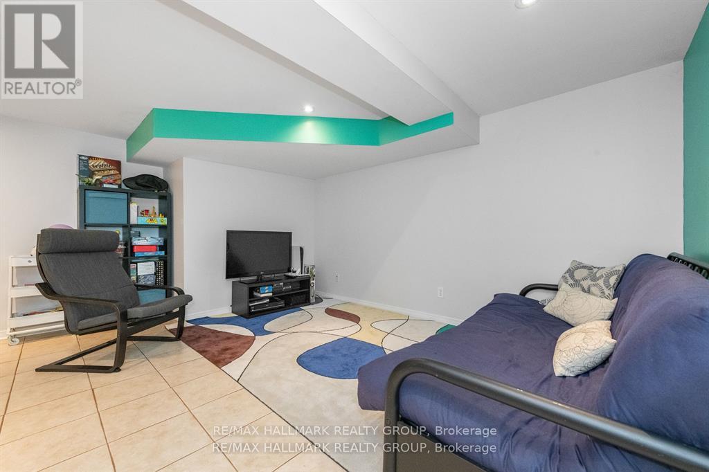9 Newbury Avenue, Ottawa, Ontario  K2E 6K7 - Photo 25 - X12817296