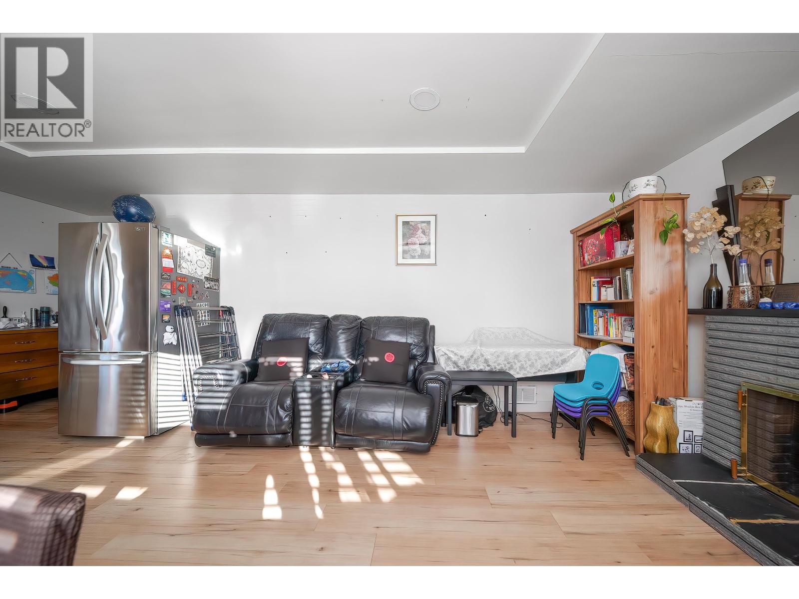 915 Walls Avenue, Coquitlam, British Columbia  V3K 2T2 - Photo 35 - R3093309