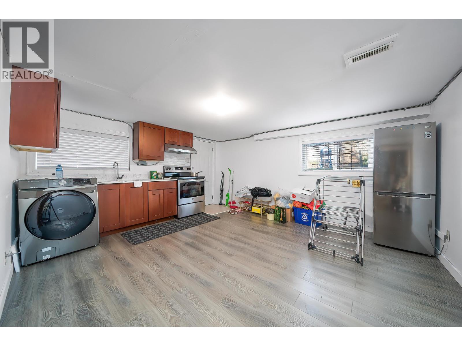 915 Walls Avenue, Coquitlam, British Columbia  V3K 2T2 - Photo 6 - R3093309