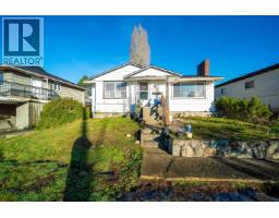 915 WALLS AVENUE, Coquitlam, British Columbia