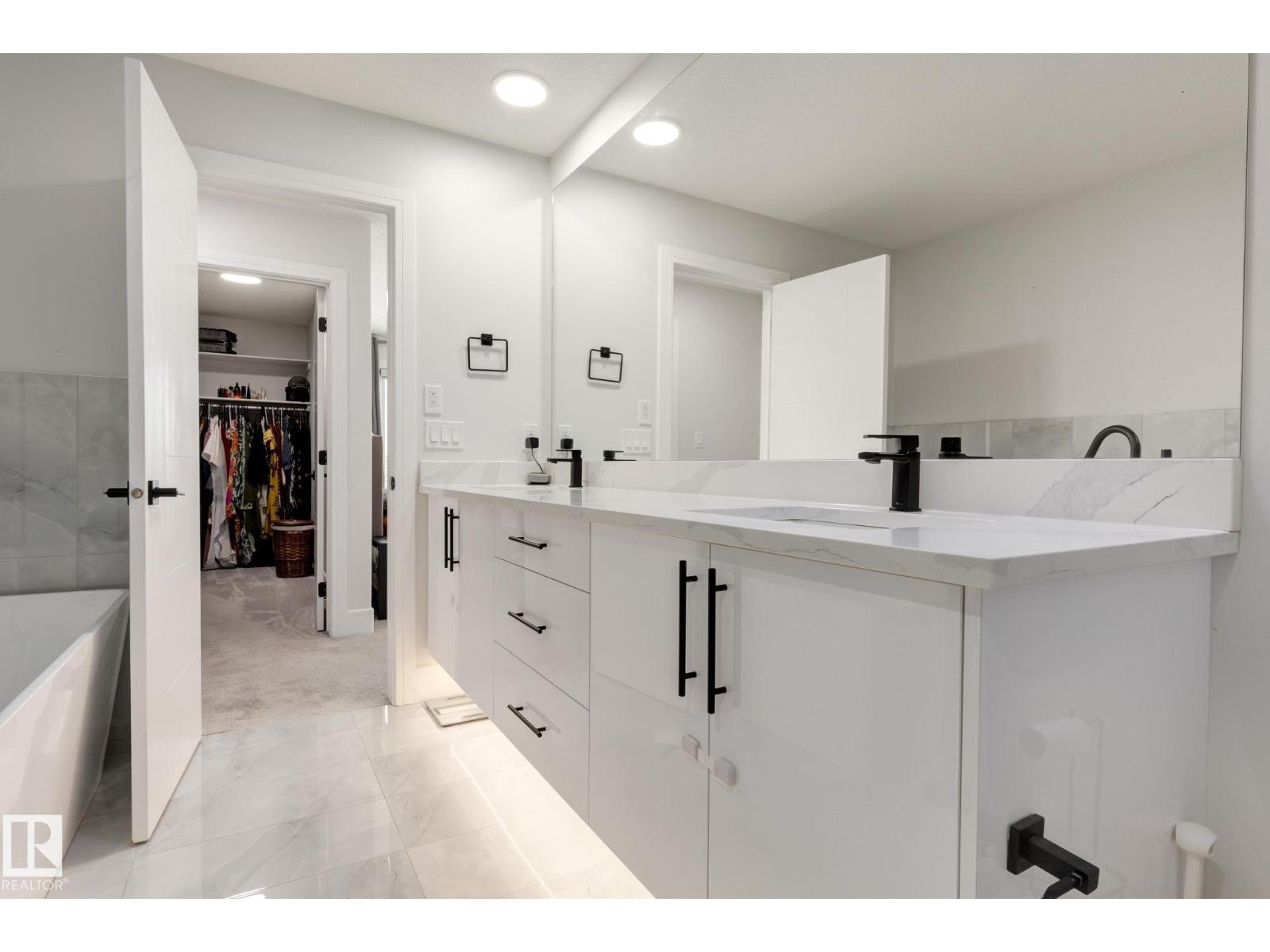 6456 King Wd Sw, Edmonton, Alberta  T6W 4R6 - Photo 36 - E4474722