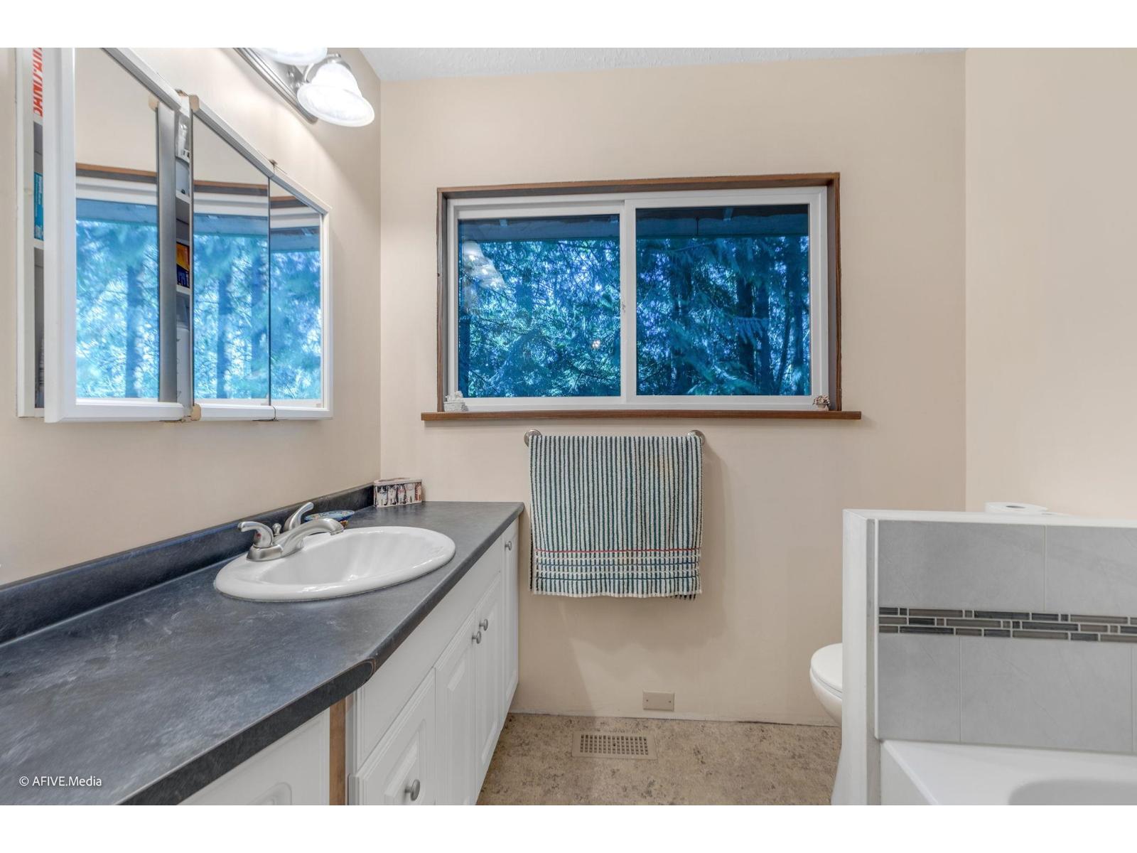 24971 24 Avenue, Langley, British Columbia  V4W 1Y5 - Photo 14 - R3092323