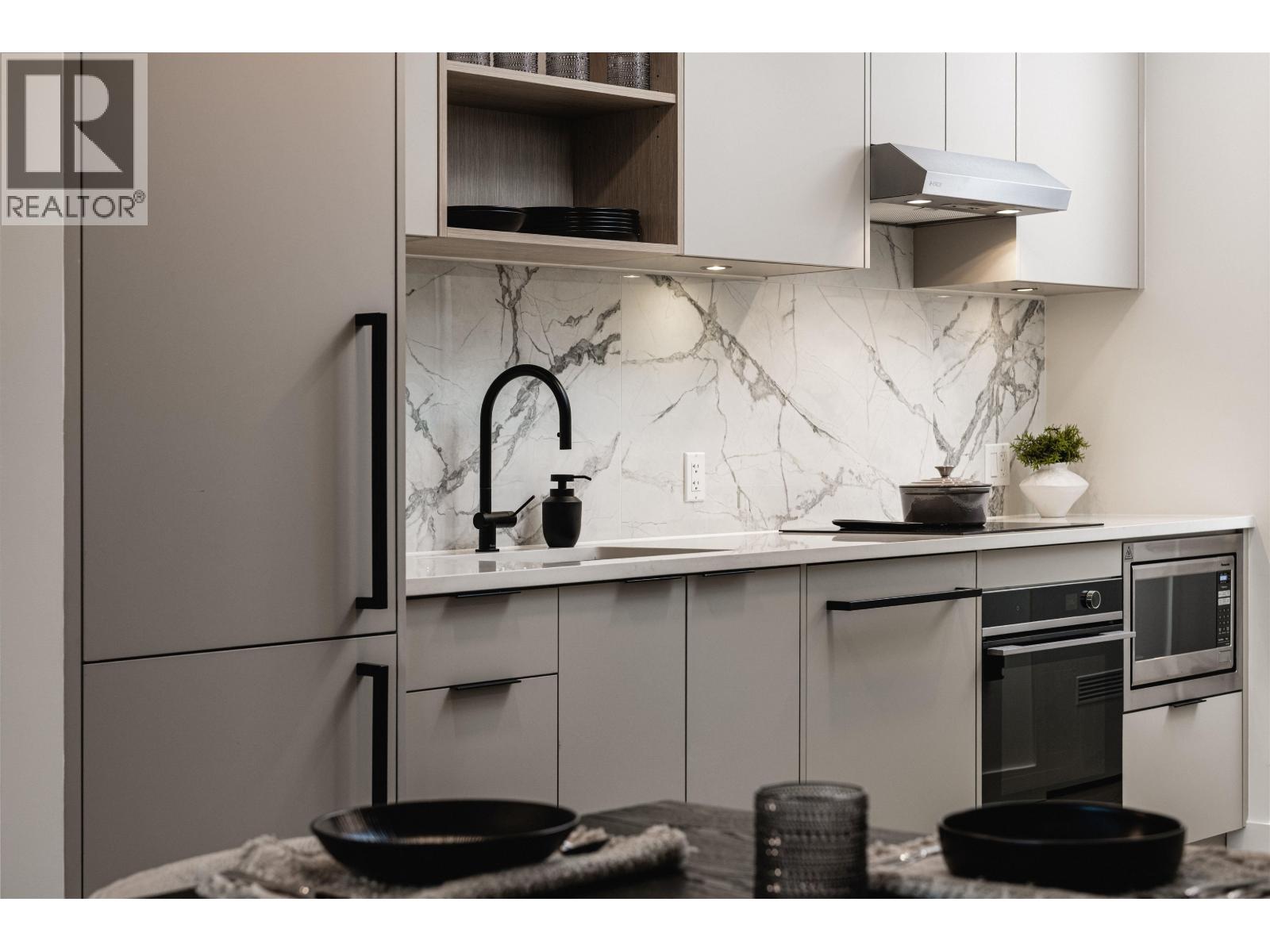 419 422 E 3rd Street, North Vancouver, British Columbia  V7L 0K1 - Photo 5 - R3085810