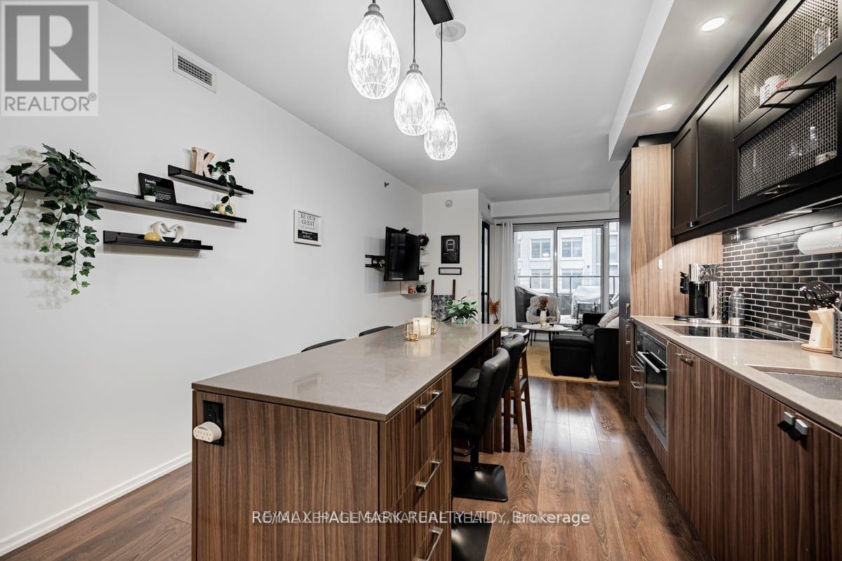 227 - 783 Bathurst Street, Toronto, Ontario  M5A 0A8 - Photo 3 - C12817294