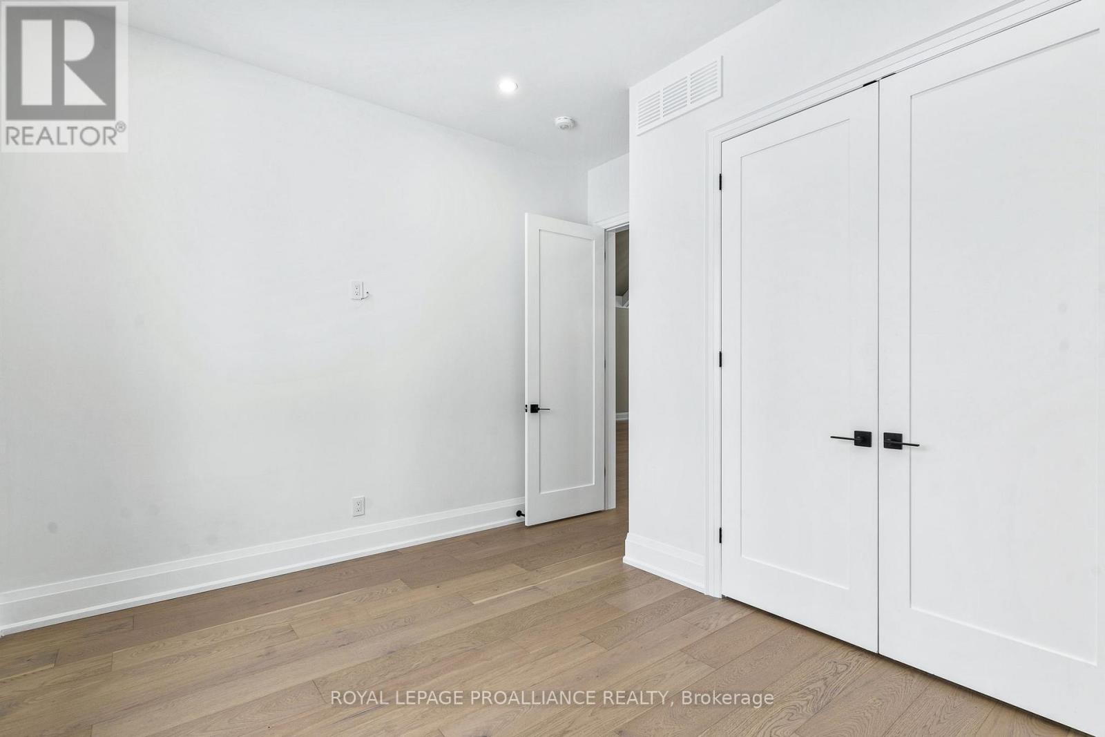 160 Sumcot Drive, Trent Lakes, Ontario  K0L 1J0 - Photo 20 - X12726574