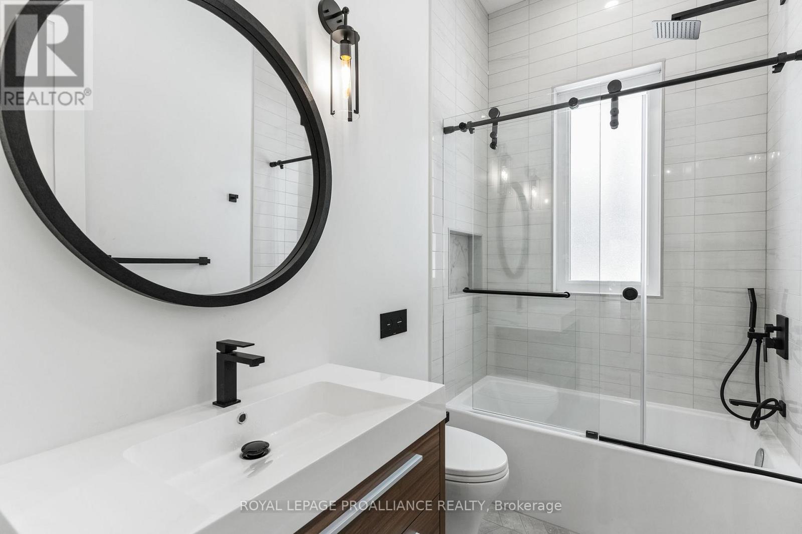 160 Sumcot Drive, Trent Lakes, Ontario  K0L 1J0 - Photo 18 - X12726574