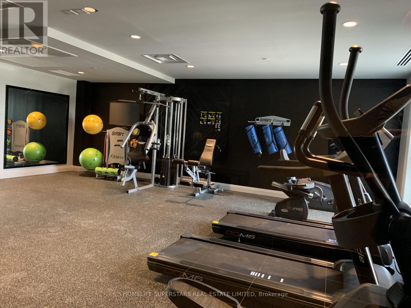 204 - 95 Dundas Street W, Oakville, Ontario  L6M 5N4 - Photo 5 - W12817268