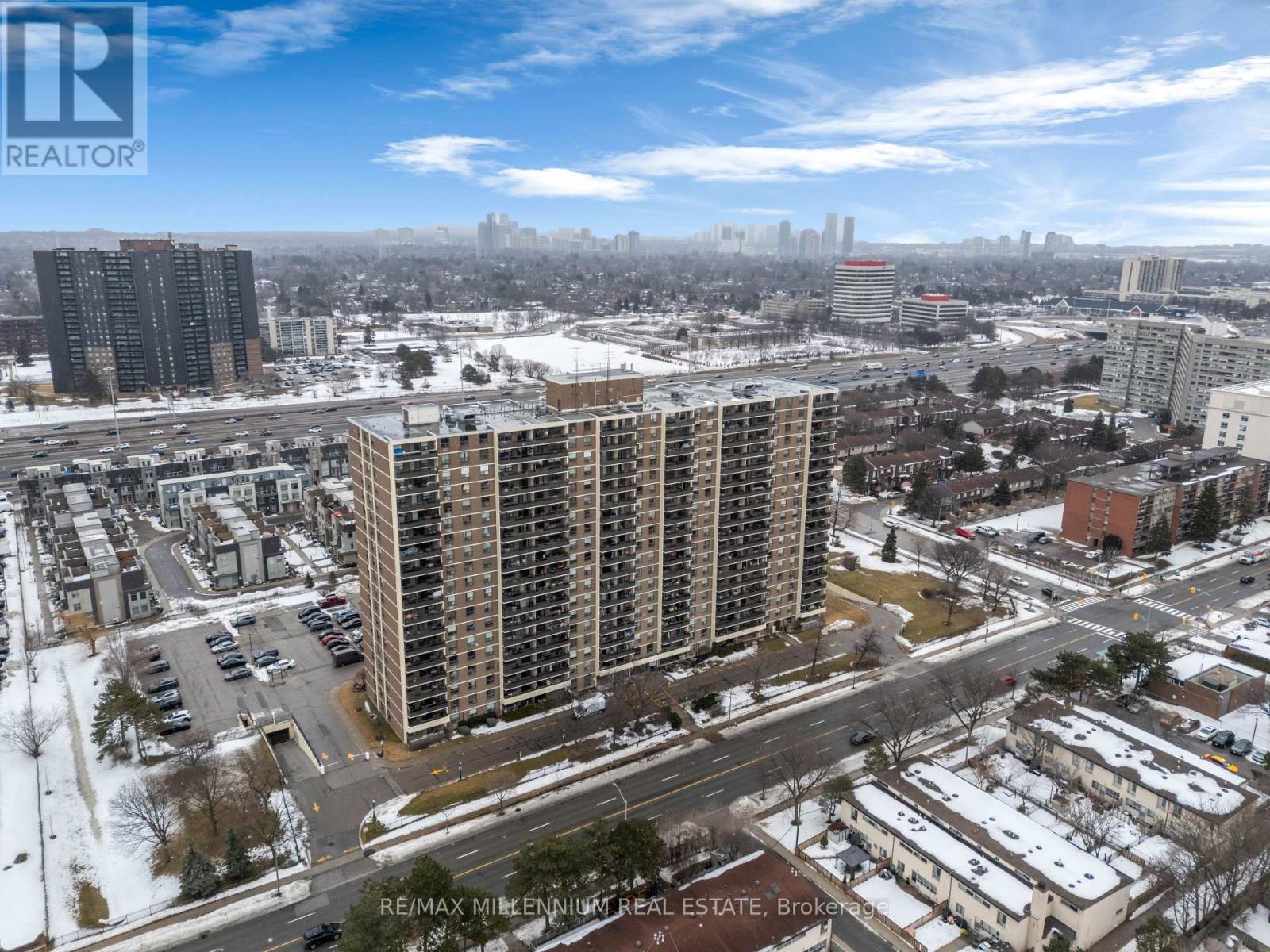 1108 - 511 The West Mall Drive W, Toronto, Ontario  M9C 1G5 - Photo 45 - W12817270