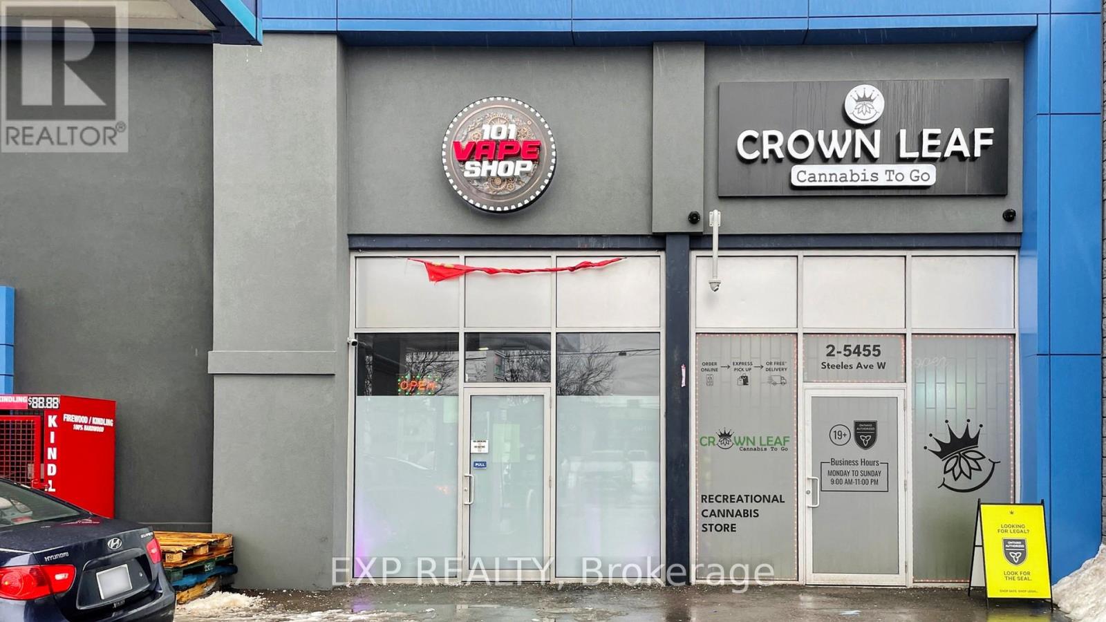 5455 Steeles Avenue W, Toronto, Ontario  M9L 1S7 - Photo 2 - W12817302