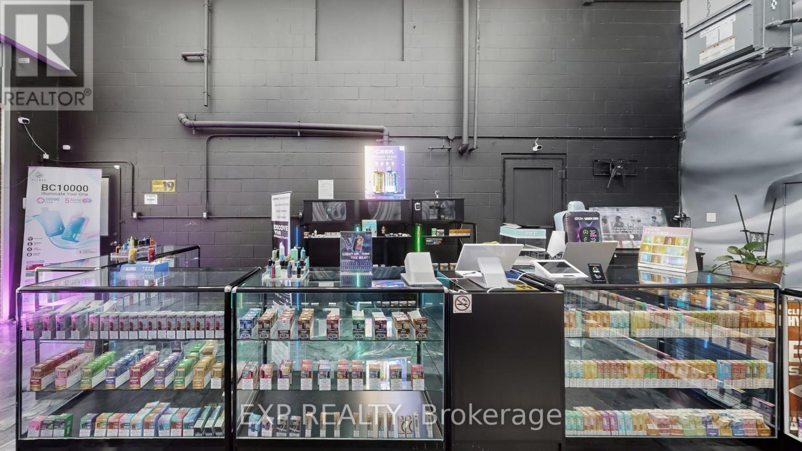 5455 Steeles Avenue W, Toronto, Ontario  M9L 1S7 - Photo 8 - W12817302