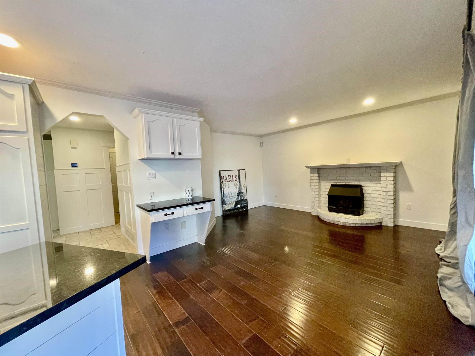 873x 215b Street, Langley, British Columbia  V1M 2E6 - Photo 4 - R3093112