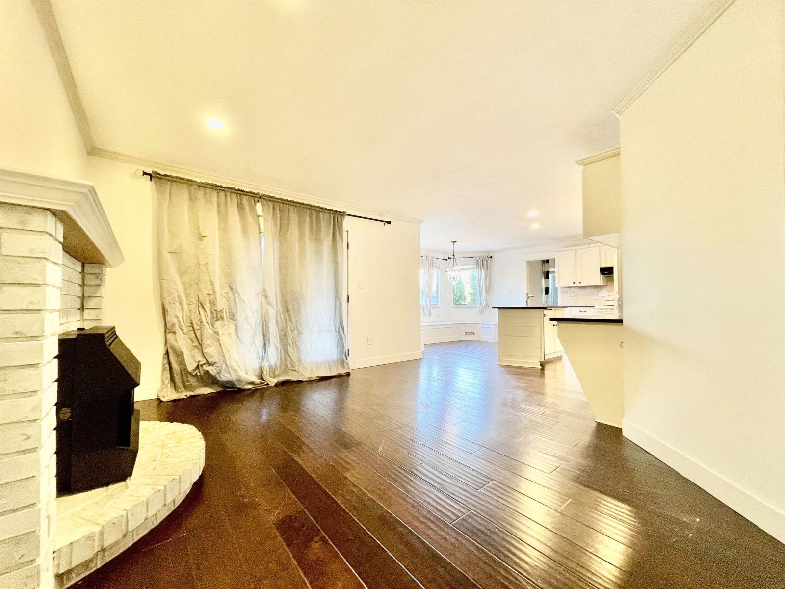 873x 215b Street, Langley, British Columbia  V1M 2E6 - Photo 5 - R3093112