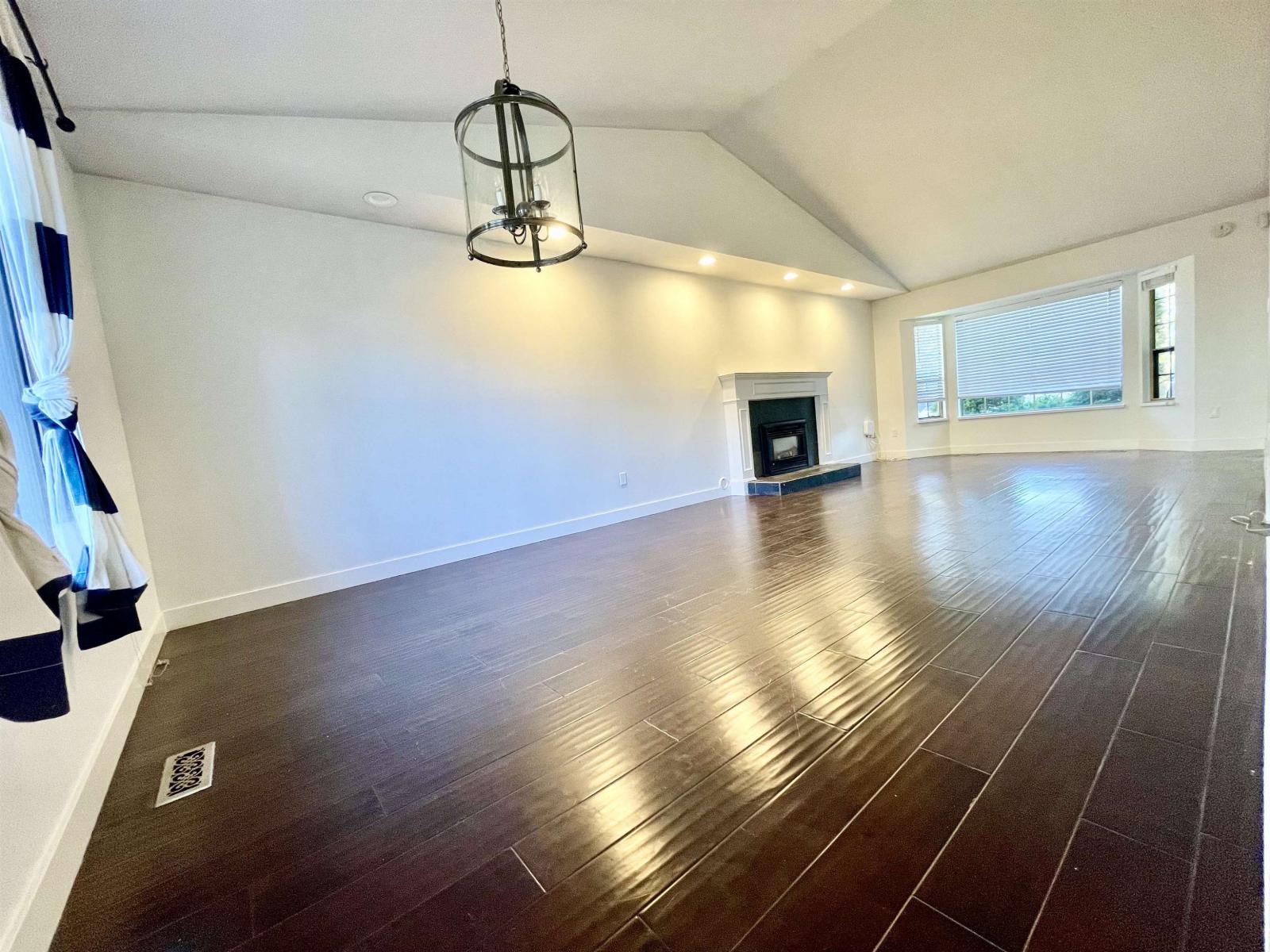 873x 215b Street, Langley, British Columbia  V1M 2E6 - Photo 3 - R3093112