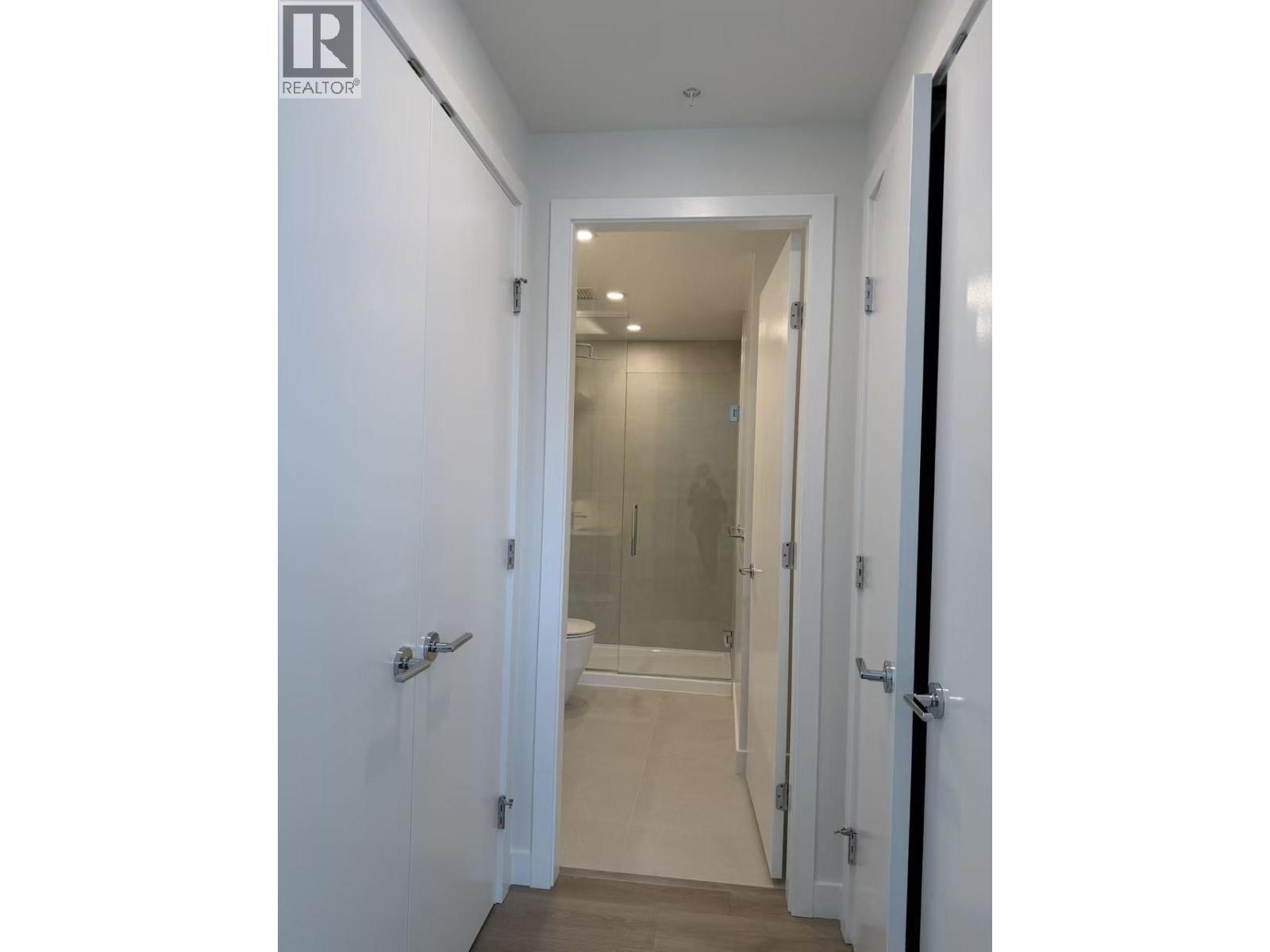 2304-2b2b1den 6087 Wilson Ave Avenue, Burnaby, British Columbia  V5H 0M1 - Photo 10 - R3092957