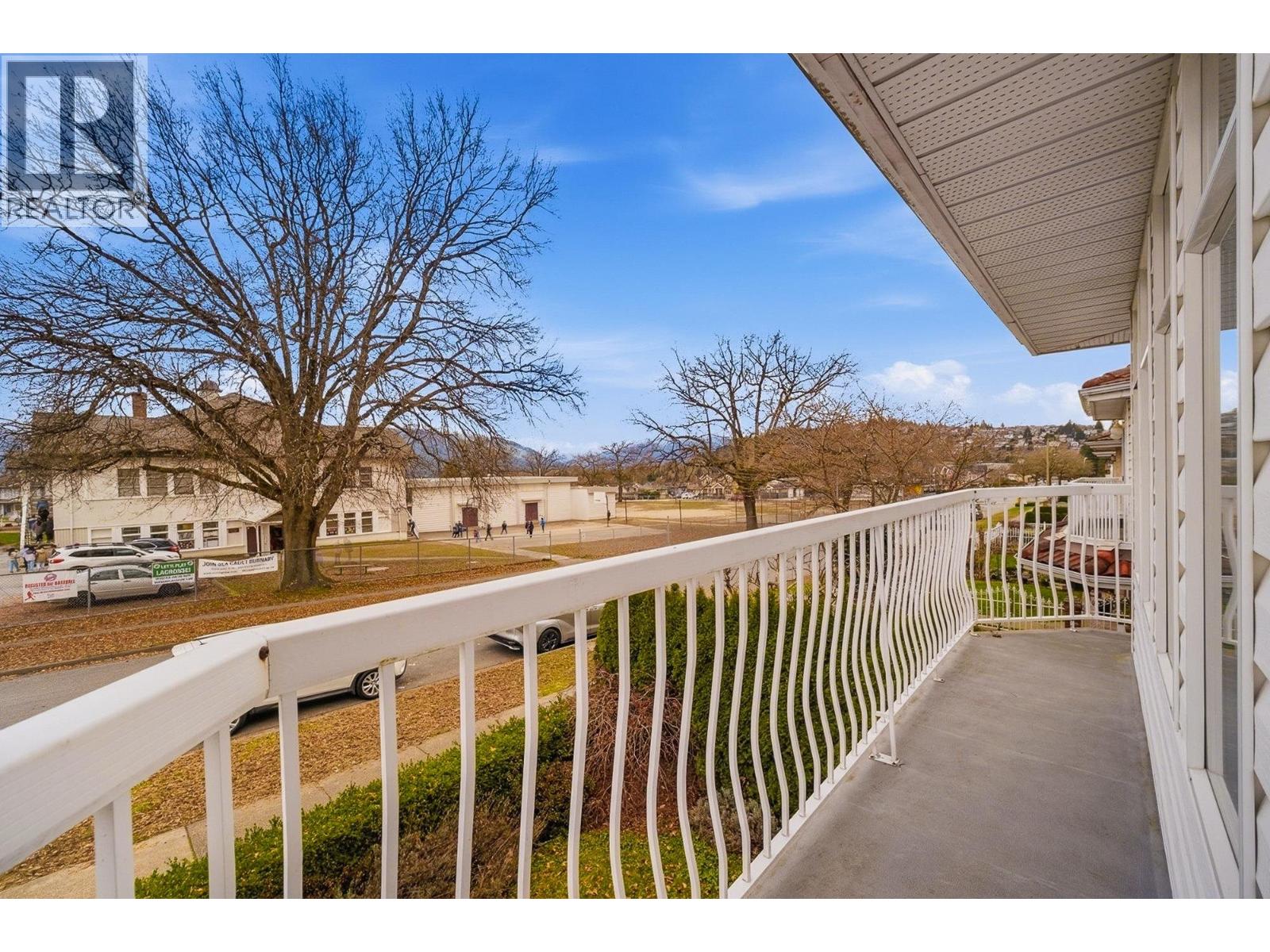 4338 Pandora Street, Burnaby, British Columbia  V5C 2B7 - Photo 8 - R3093096