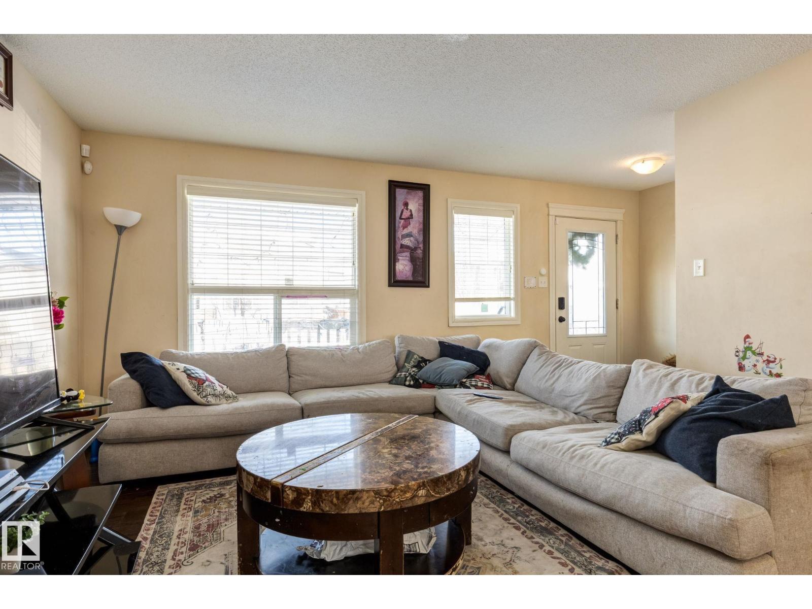3039 14 Av Nw, Edmonton, Alberta  T6T 0Z2 - Photo 2 - E4474726