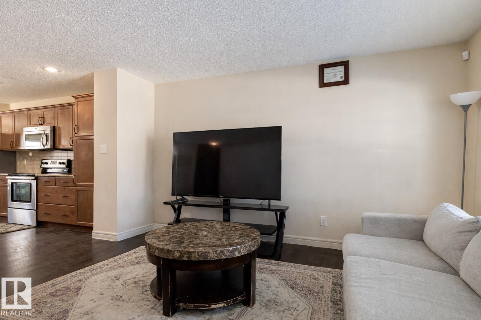 3039 14 Av Nw, Edmonton, Alberta  T6T 0Z2 - Photo 3 - E4474726