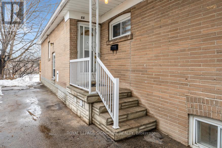 88 Crocus Drive, Toronto, Ontario  M1R 4T1 - Photo 3 - E12813442