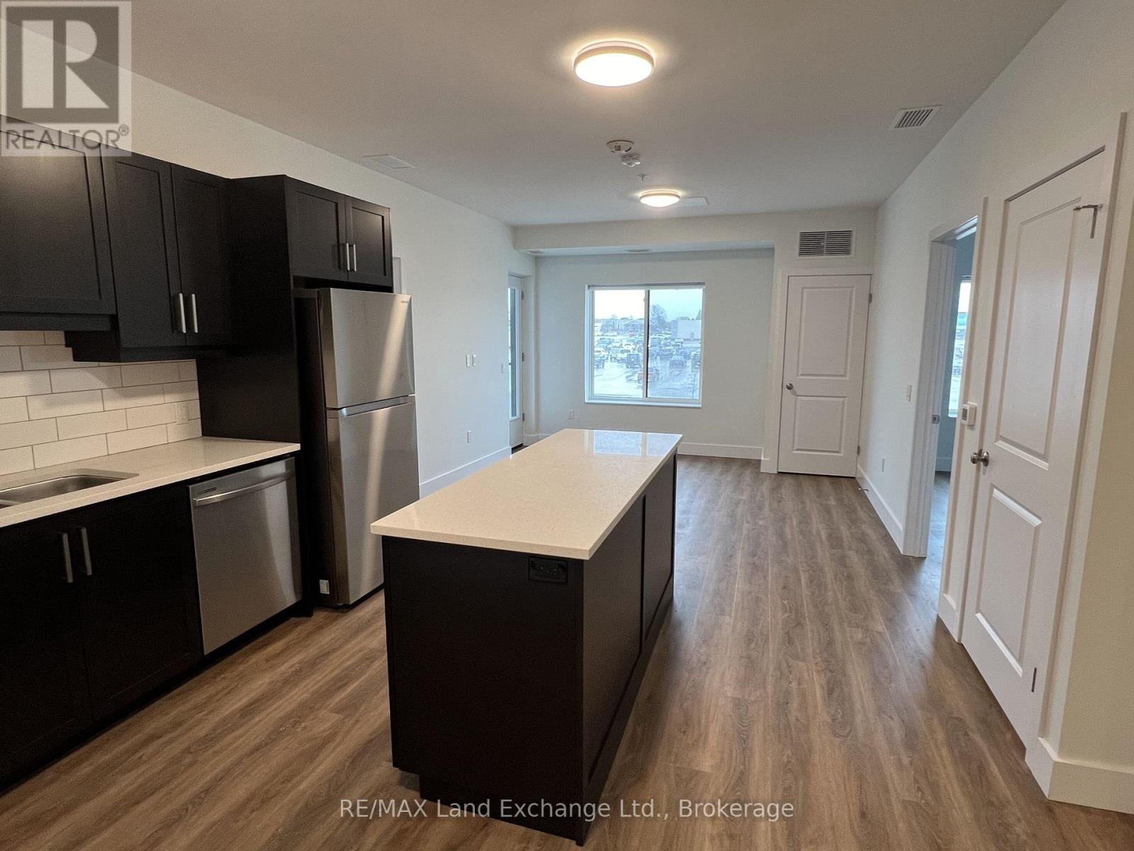 206 - 620 Philip Street, Kincardine, Ontario  N2Z 0H6 - Photo 9 - X12817312