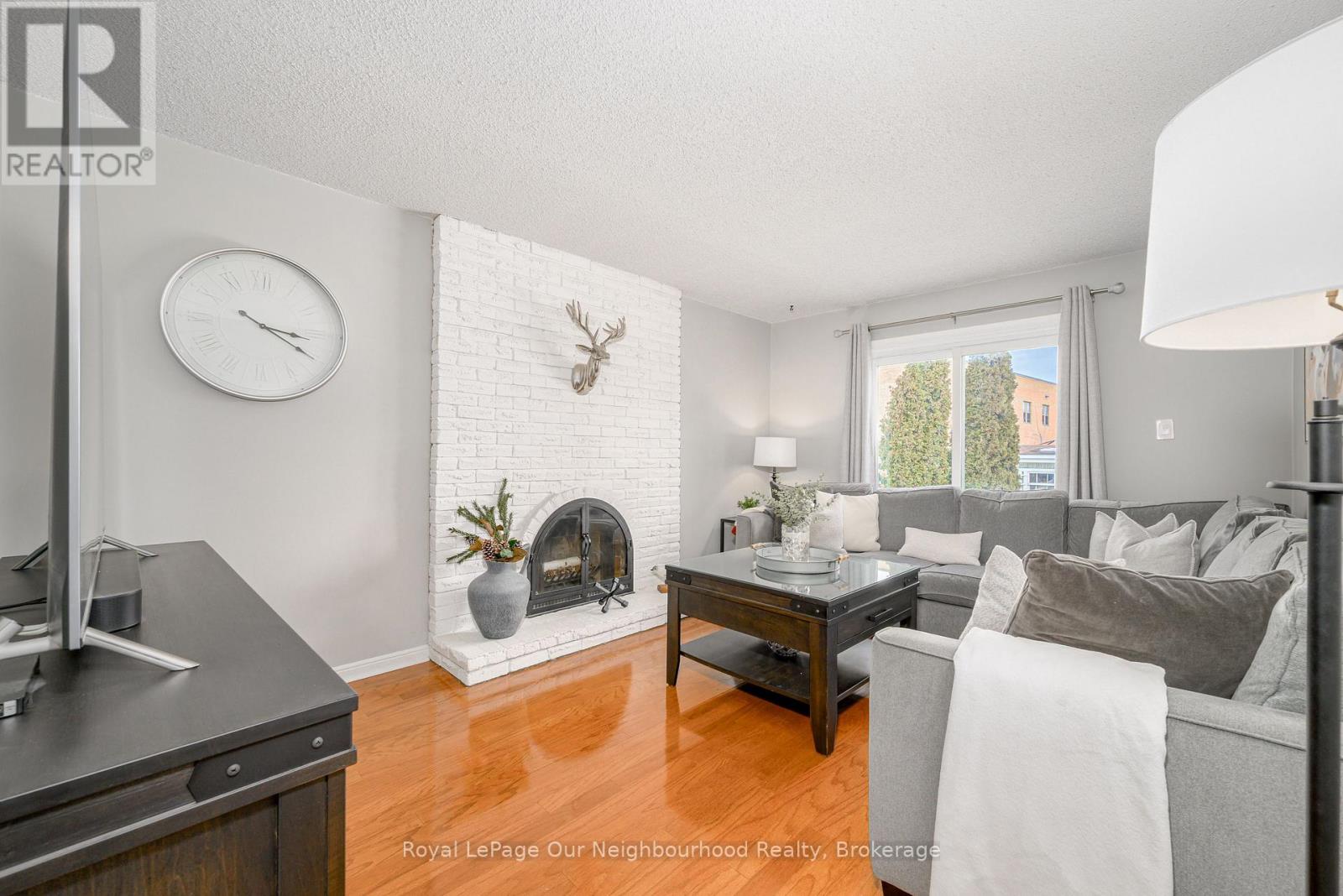 3 Woodlawn Court, Whitby, Ontario  L1N 6R4 - Photo 15 - E12817344