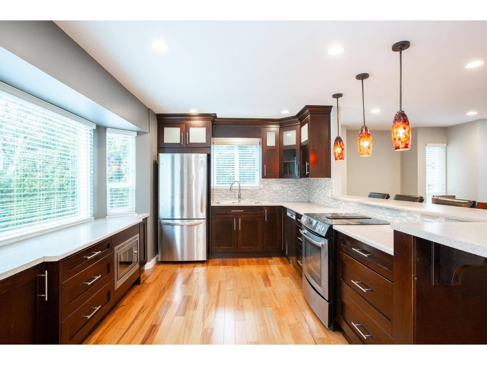 20338 90 Avenue, Langley, British Columbia  V1M 1Y6 - Photo 5 - R3092309