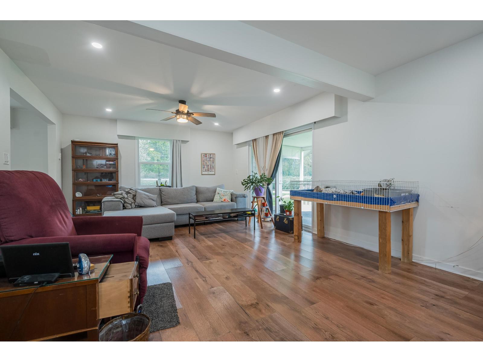 36113 Page Road, Abbotsford, British Columbia  V3G 1P3 - Photo 6 - R3090156