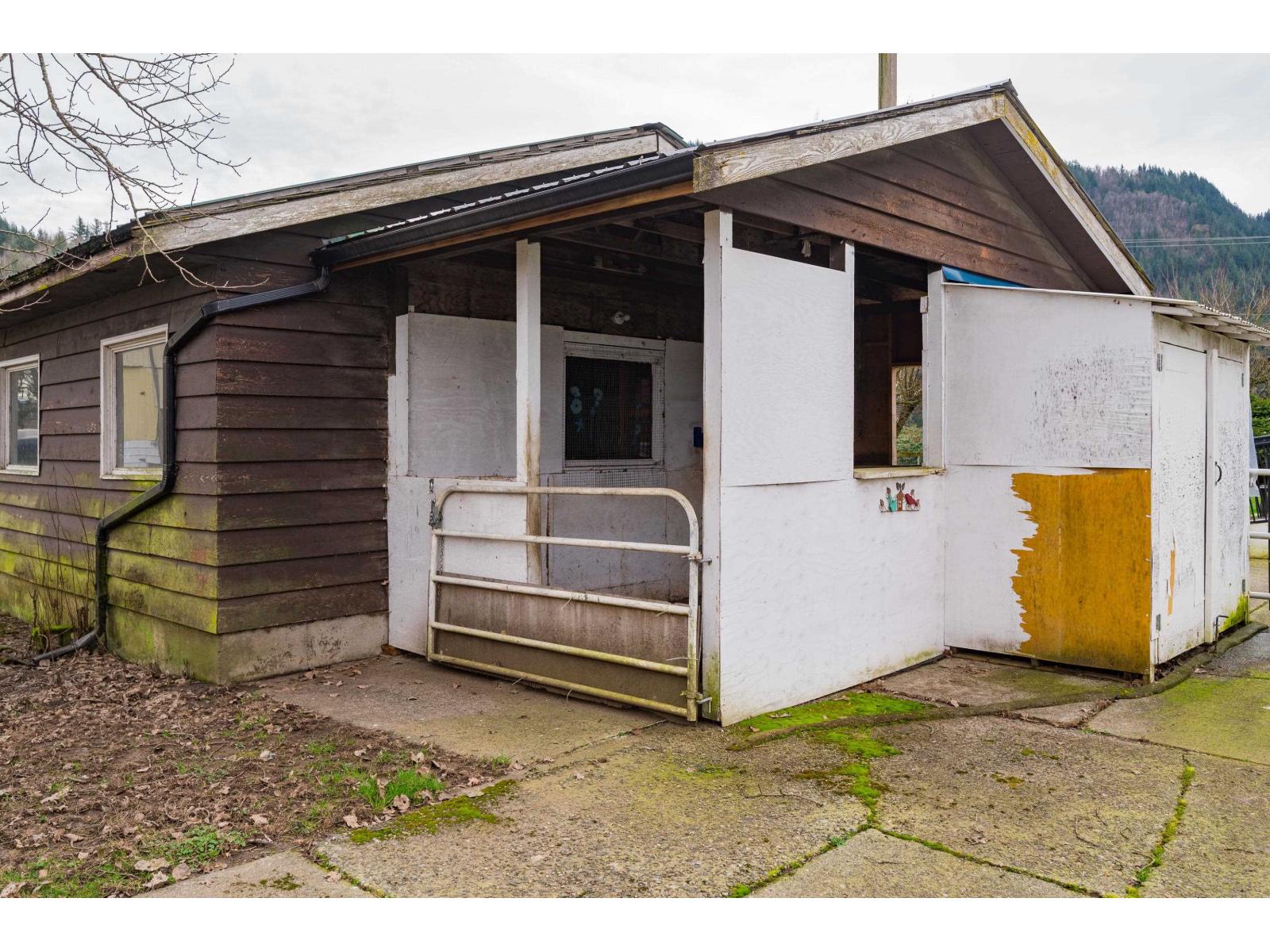 36113 Page Road, Abbotsford, British Columbia  V3G 1P3 - Photo 33 - R3090156