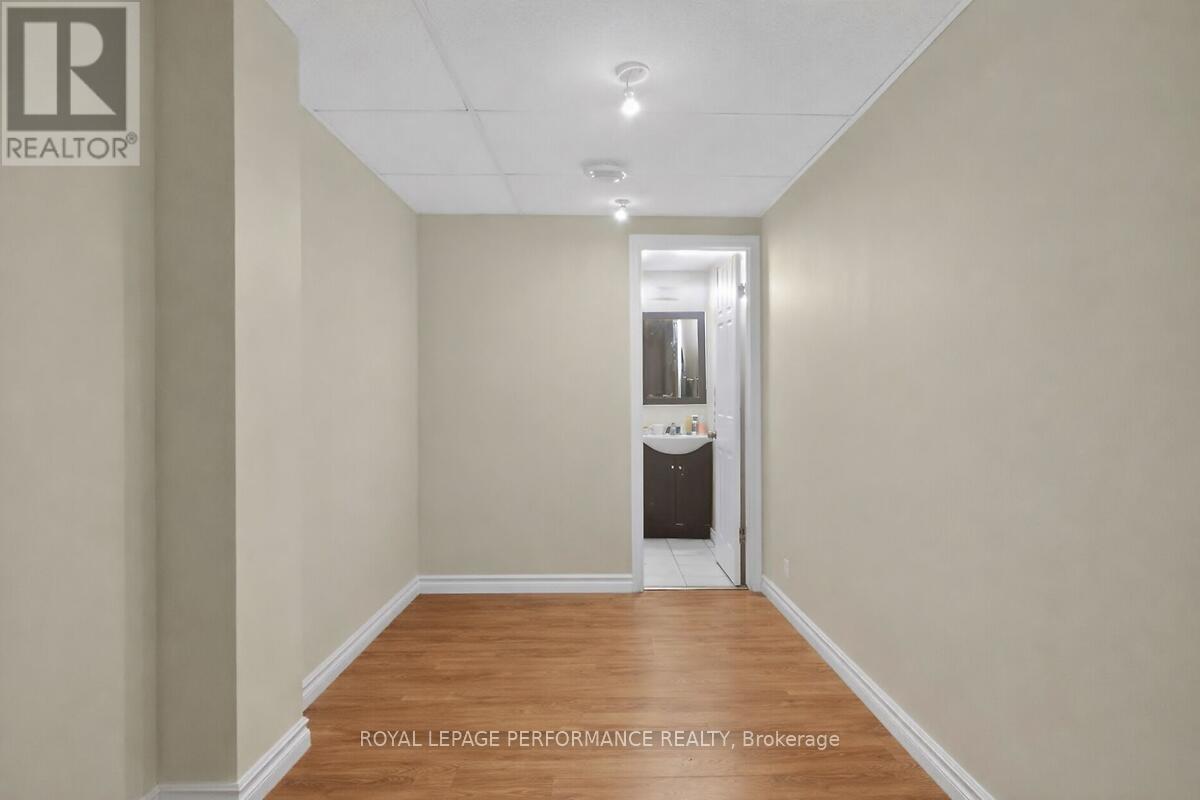 9 - 3064 Olympic Way, Ottawa, Ontario  K1T 1Y6 - Photo 17 - X12817352