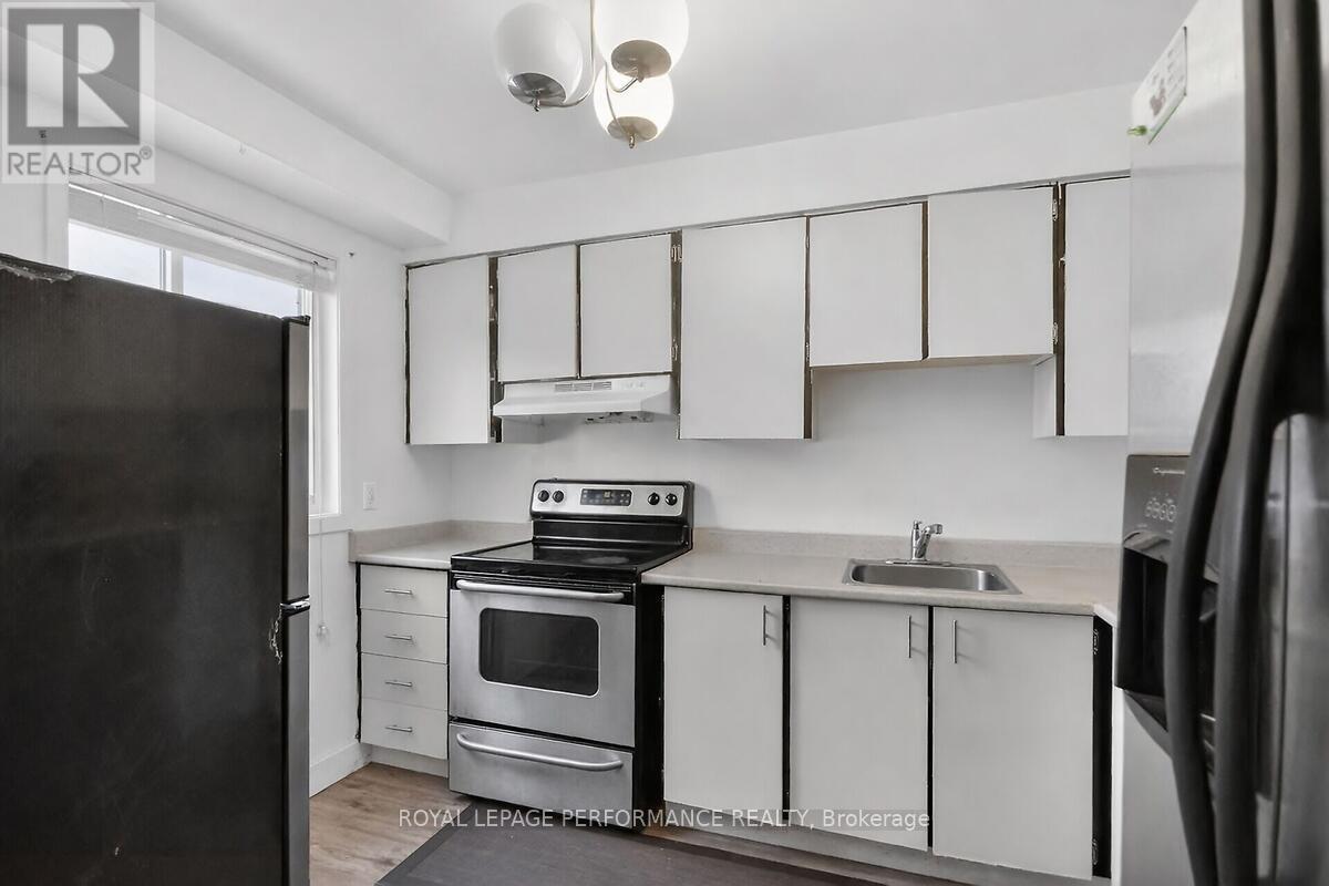 9 - 3064 Olympic Way, Ottawa, Ontario  K1T 1Y6 - Photo 7 - X12817352