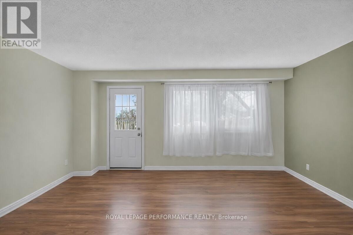 9 - 3064 Olympic Way, Ottawa, Ontario  K1T 1Y6 - Photo 9 - X12817352