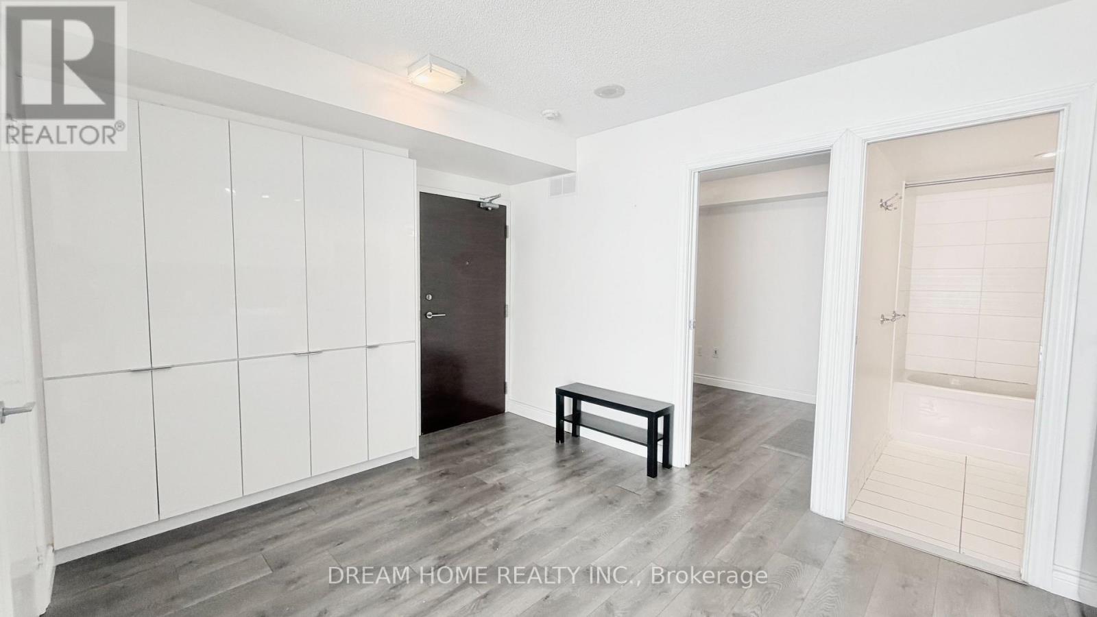 935 - 15 Iceboat Terrace, Toronto, Ontario  M5V 4A5 - Photo 6 - C12817342