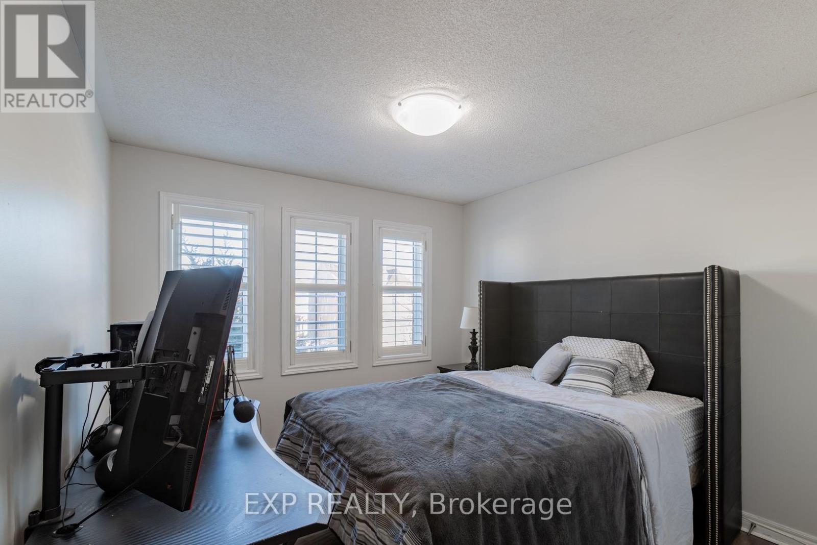 1 Nieuwendyk Street, Whitby, Ontario  L1P 1W4 - Photo 22 - E12817334