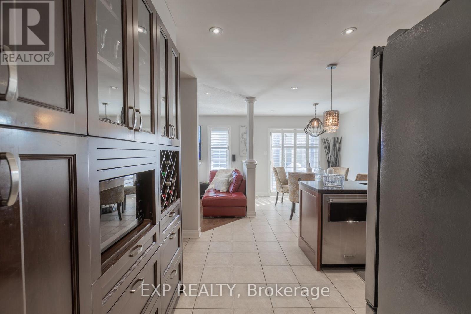 1 Nieuwendyk Street, Whitby, Ontario  L1P 1W4 - Photo 8 - E12817334