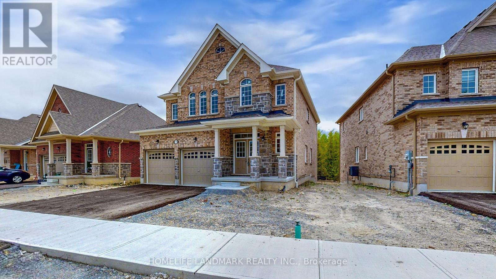 119 Hawkins Street, Georgina, Ontario  L0E 1R0 - Photo 2 - N12817338