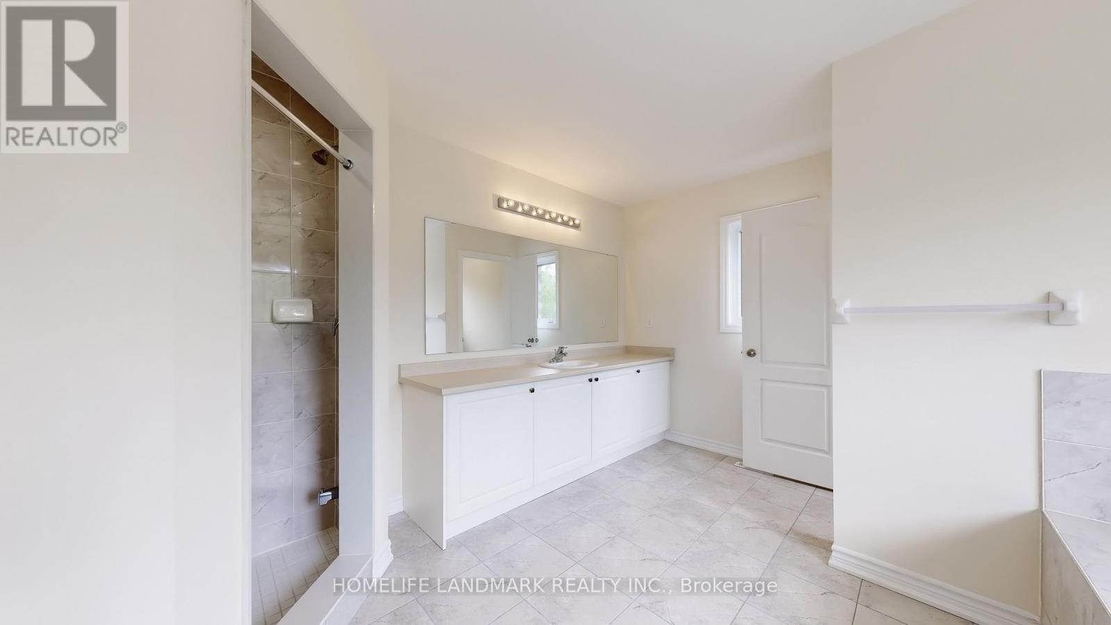 119 Hawkins Street, Georgina, Ontario  L0E 1R0 - Photo 29 - N12817338