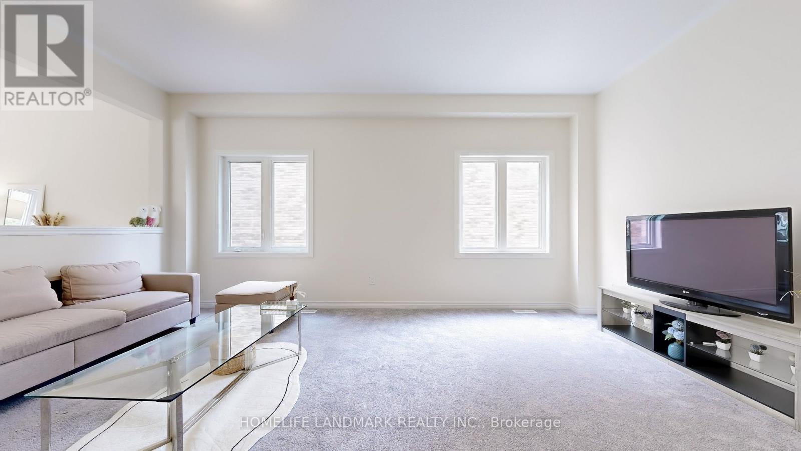 119 Hawkins Street, Georgina, Ontario  L0E 1R0 - Photo 5 - N12817338