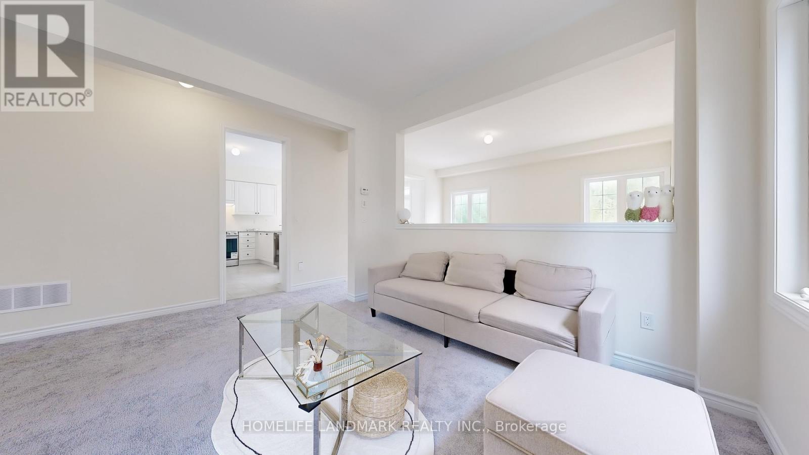 119 Hawkins Street, Georgina, Ontario  L0E 1R0 - Photo 8 - N12817338