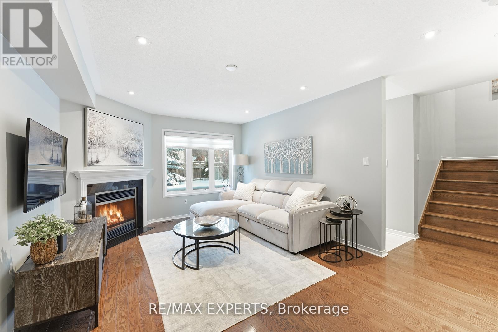 75 Delattaye Avenue, Aurora, Ontario  L4G 7T8 - Photo 11 - N12817348